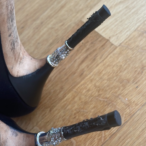 Authentic Gucci  size 6 - Picture 7 of 17